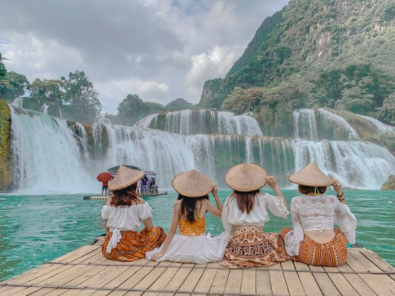 SaPa Best Things To Do Ban Gioc Waterfall in Cao Bang province