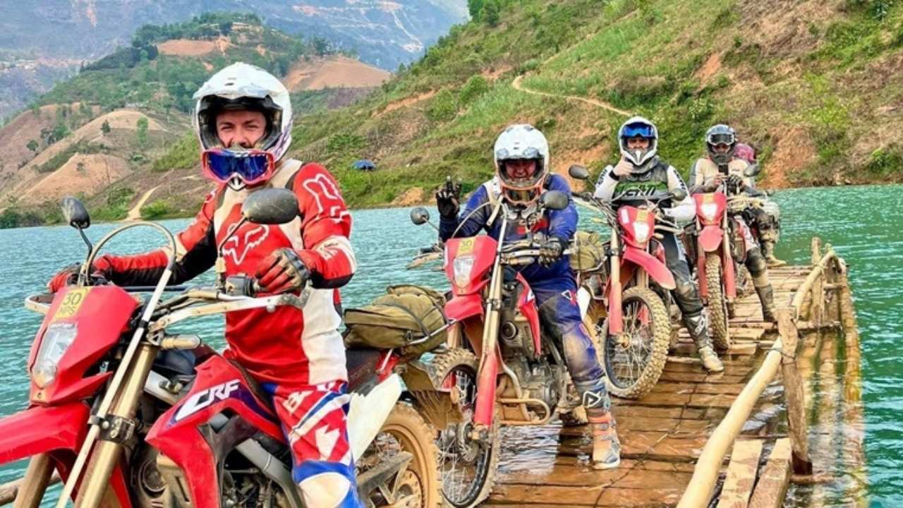 Ha Giang Loop motorbike route Ma Pi Leng Pass guide
