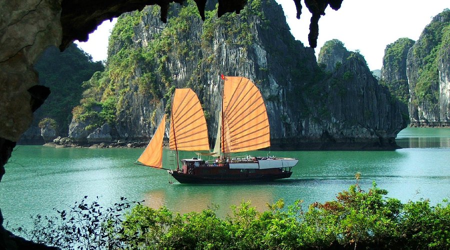 Halong Bay best things to do & travel guide Weather guide
