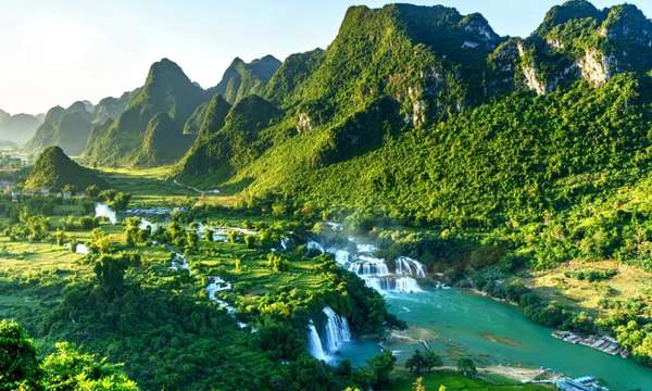 Ban Gioc waterfall Cao Bang Vietnam