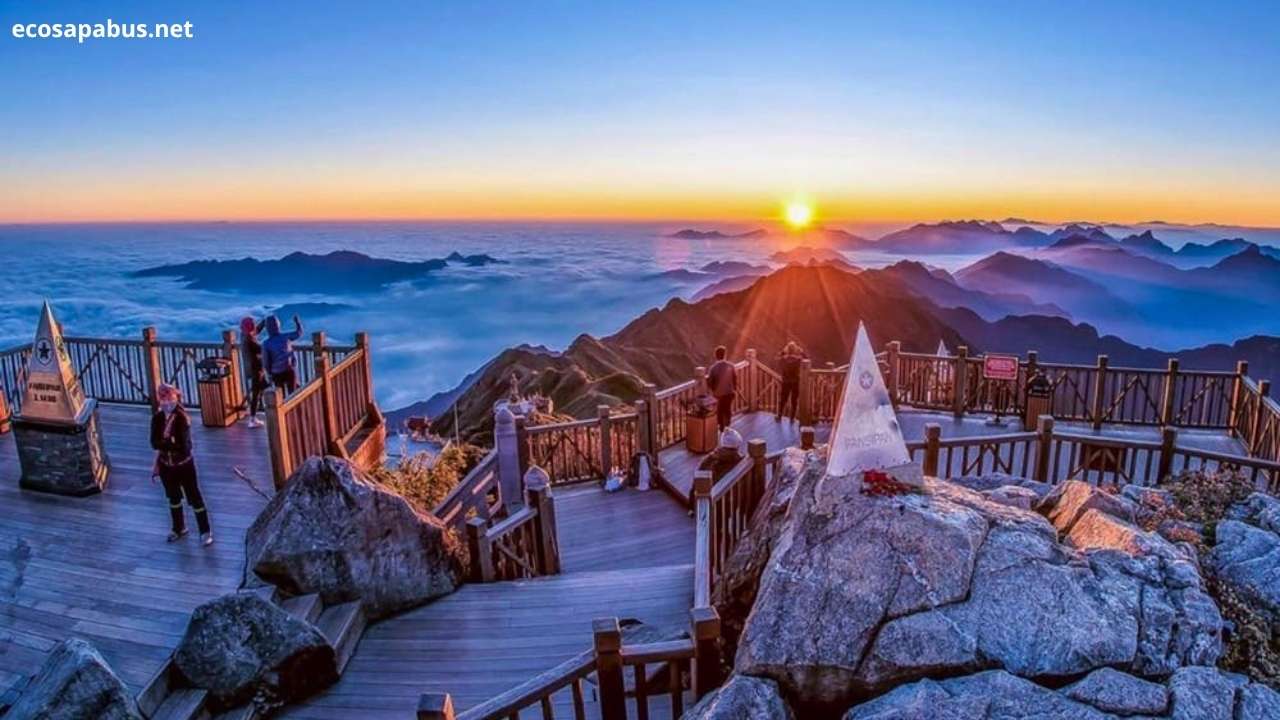 Fansipan cable car summit 3143m Vietnam — EcoSapa Bus 2-day tour from Hanoi