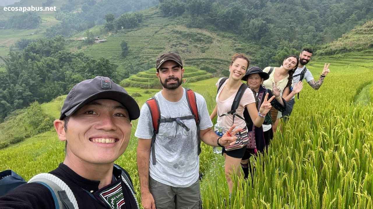 Ta Van Village Dzay ethnic group terraced rice fields Muong Hoa River Sapa