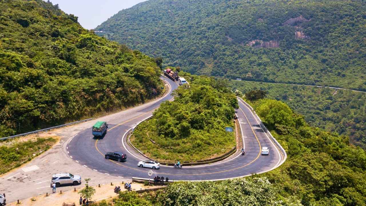 Hue Vietnam Travel Guide 2026 – Things To Do, Imperial City & Local Tips Hai Van Pass Vietnam