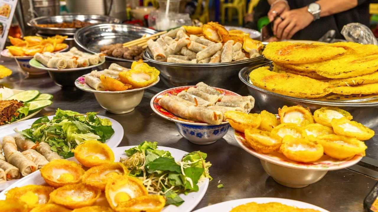 Hue Vietnam Travel Guide 2026 – Things To Do, Imperial City & Local Tips Vietnam Street Food Hue
