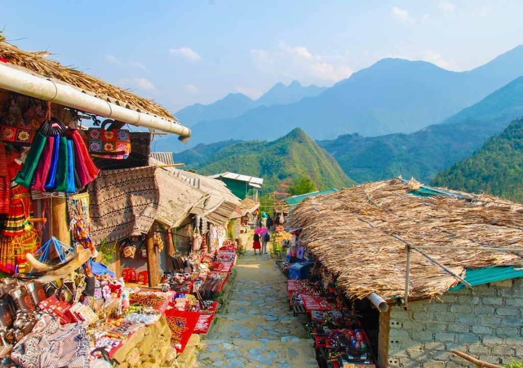 Cat Cat Village Black Hmong ethnic minority Sapa trekking