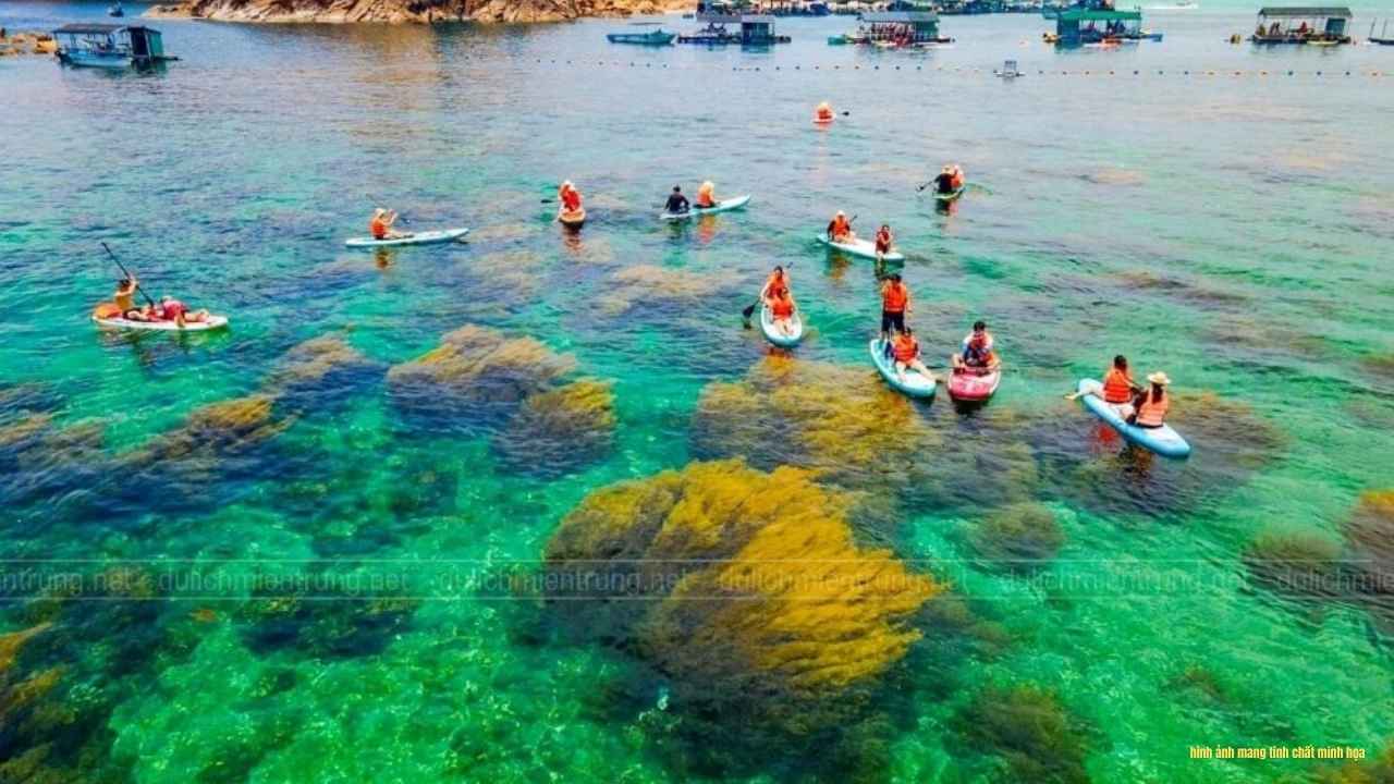 Quy Nhon coastline Binh Dinh Vietnam — turquoise bay fishing boats dawn