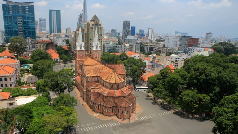 Vietnam Honeymoon Journey: Ho Chi Minh to Halong Bay – 15 Days