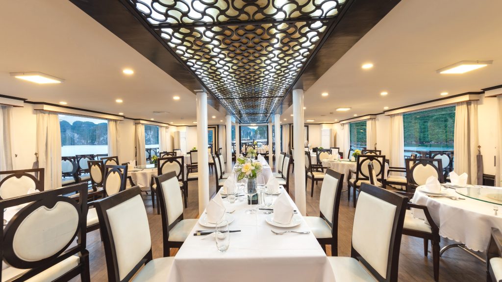 Amanda Cruise restaurant and onboard dining area