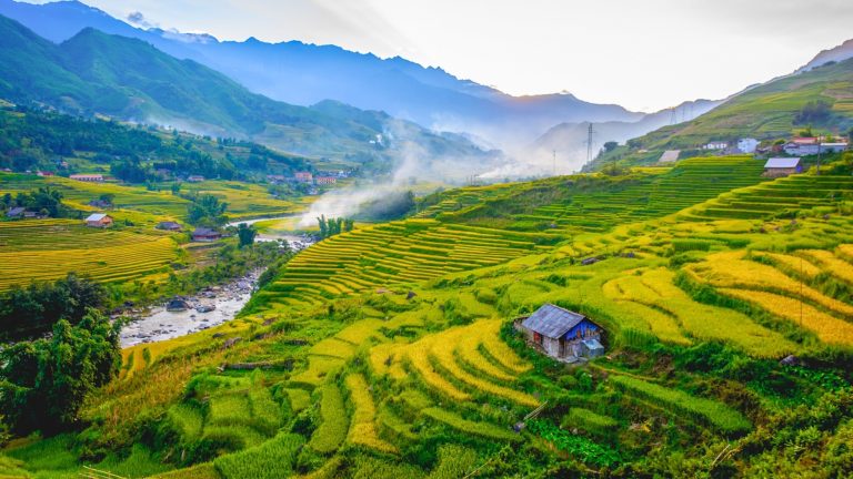 Vietnam Trekking Adventure: Hanoi to Halong Bay – 6 Days