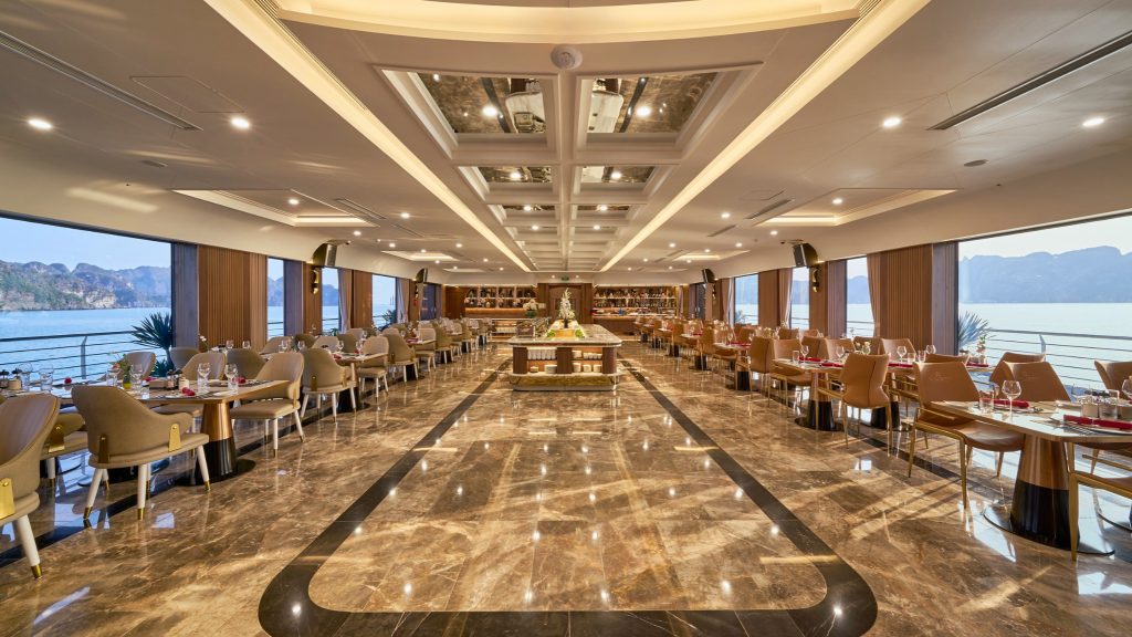 Calista Cruise restaurant and onboard dining area