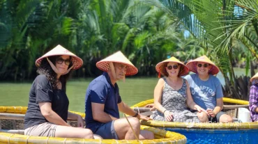 Private Hoi An Cycling Tour Half-Day – Tra Que Village