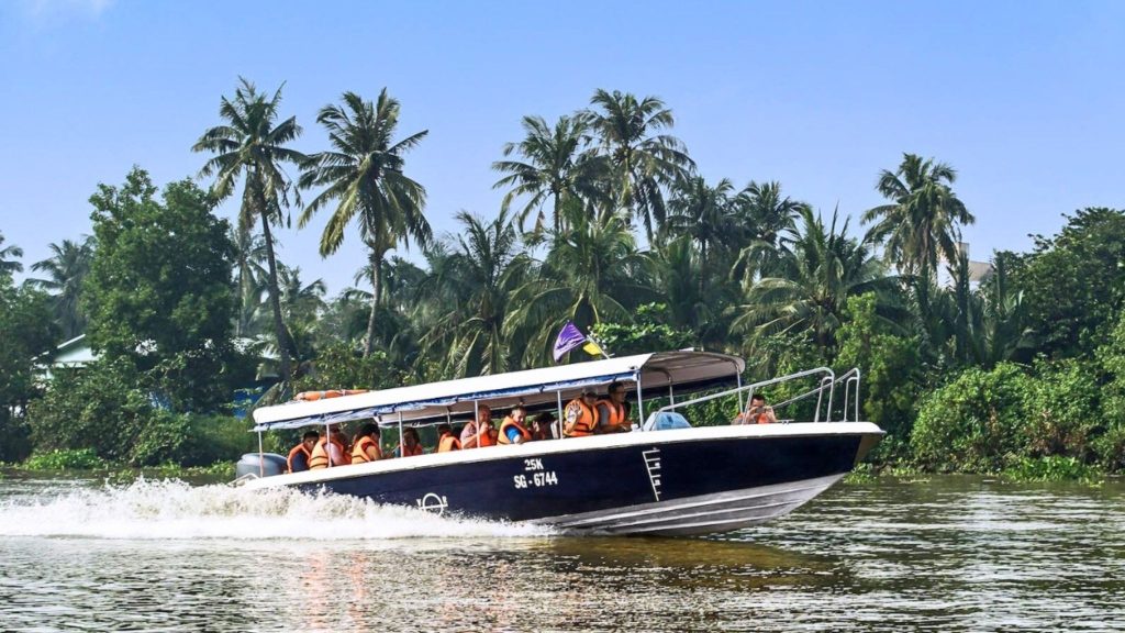 Can Gio Mangrove Forest Tour By Luxury Speedboat – EcoSapa Bus