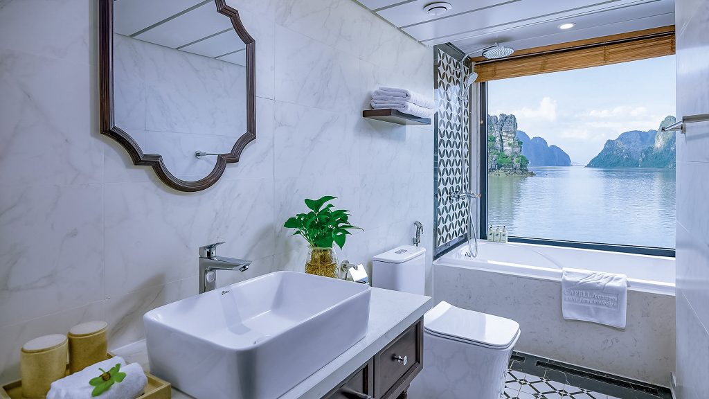 Capella Cruise bathroom with bathtub on Capella Cruise