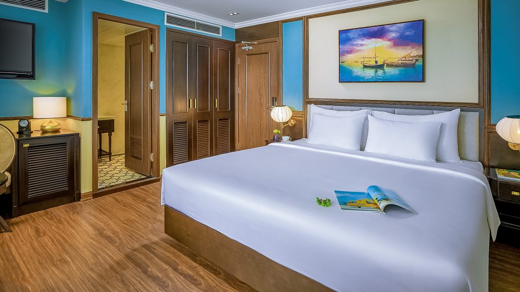 Capella Cruise Sky Suite cabin