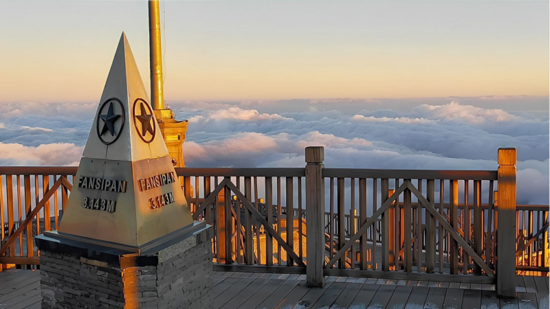Capture The Intriguing View Of Fansipan Mountain in Sapa