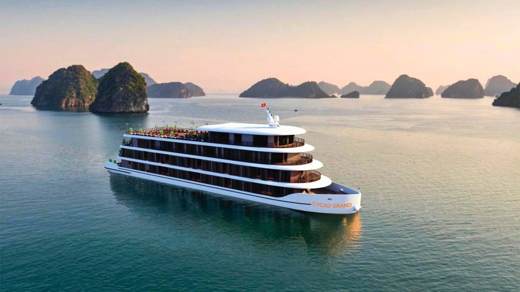 Cycad Grand Cruise sailing through Bai Tu Long Bay