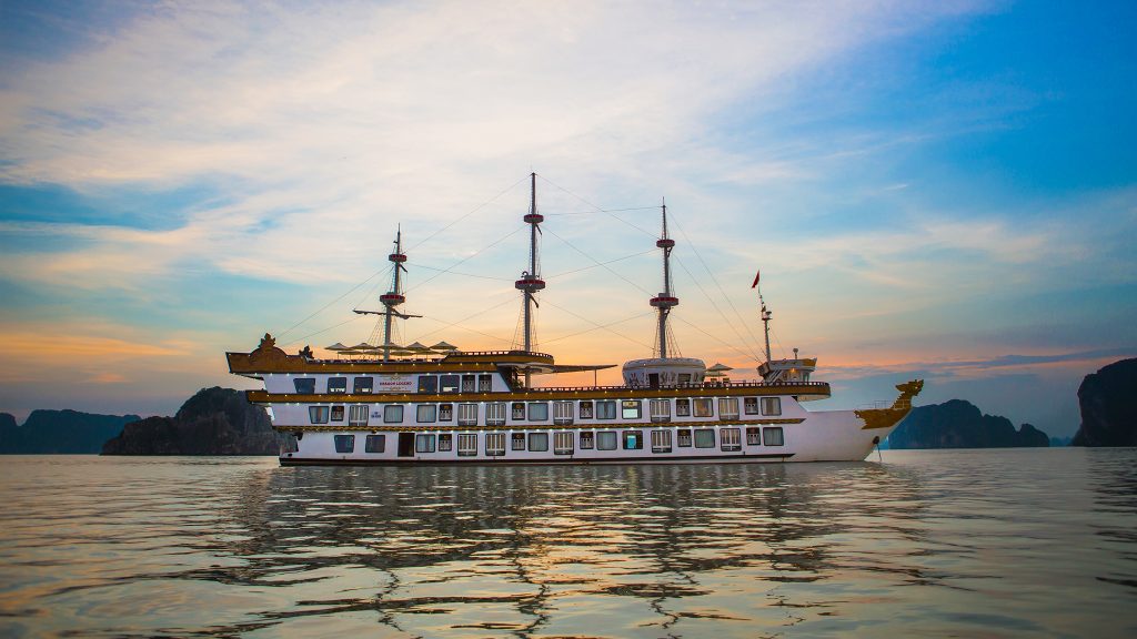 Dragon Legend Cruise sailing through Bai Tu Long Bay