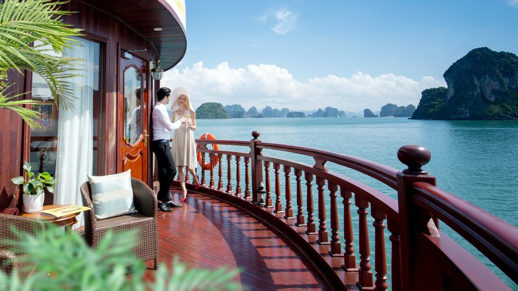 Emperor Cruises State Suites cabin