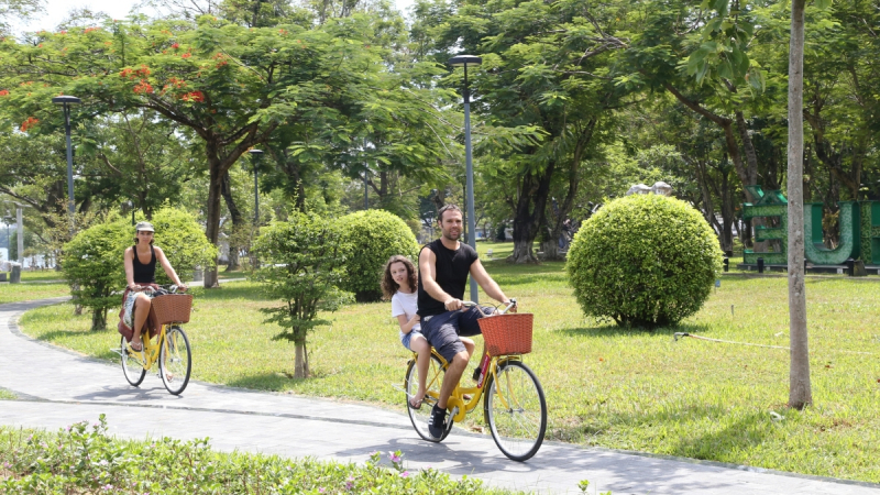 Get Away From The Hustle Of City By Cycling To Thanh Toan Bridge