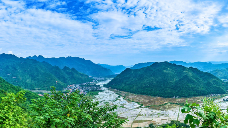 Have A Light Trek Through Mai Chau Valley
