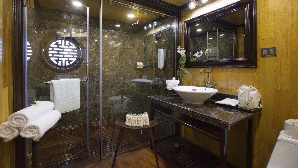 Hera Grand Luxury Cruise Junior Suite cabin