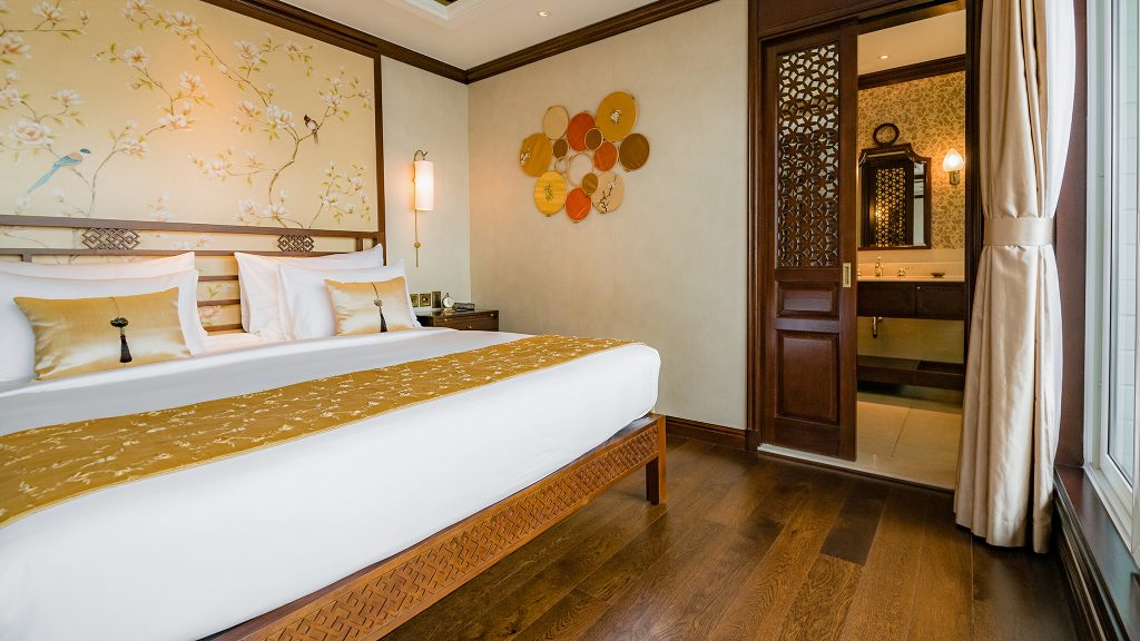 Heritage Line Ginger Cruise Signature Suite cabin