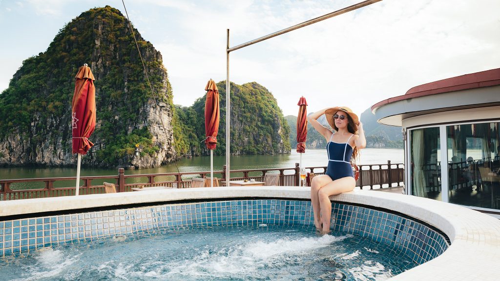 Heritage Line Ginger Cruise outdoor jacuzzi with bay view on Lan Ha Bay - Cat Ba Island