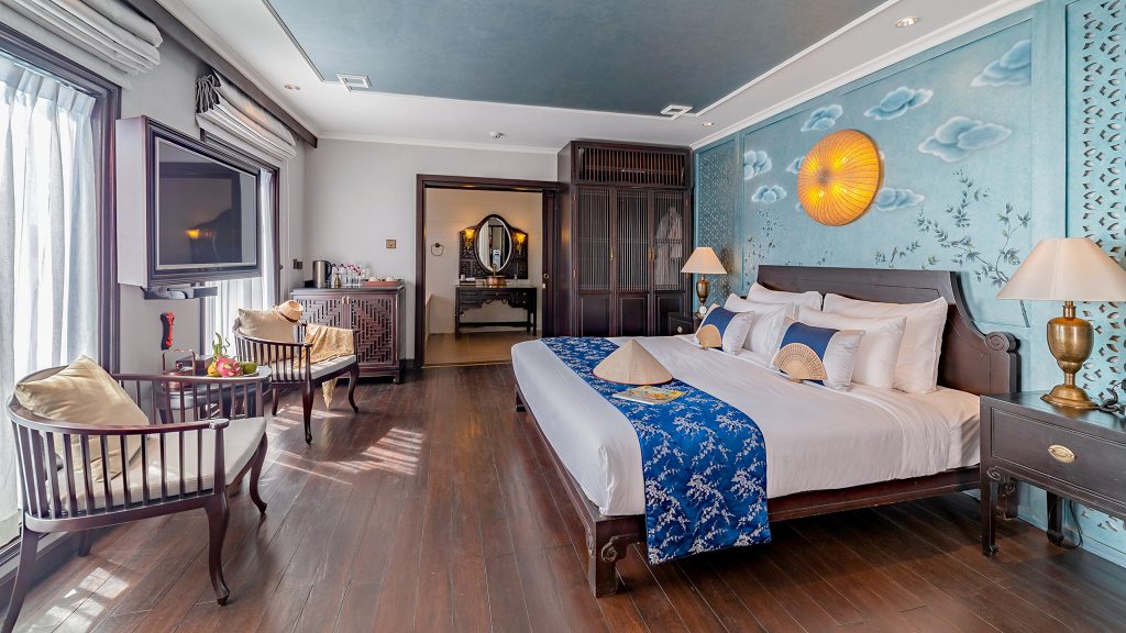 Heritage Line Violet Cruise Imperial Suites cabin