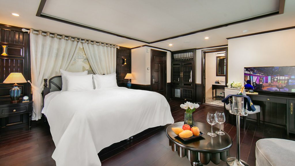 Hermes Cruise Royal Suite cabin