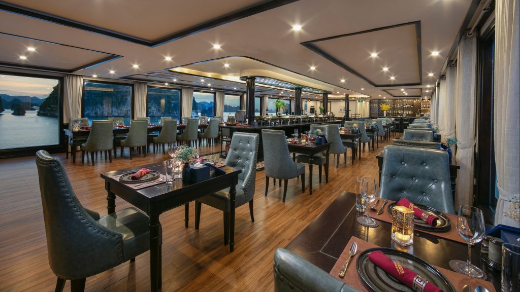 Hermes Cruise restaurant and onboard dining area