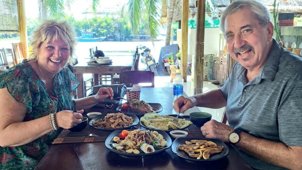 Hue Authentic Home Dining Experience – EcoSapa Bus