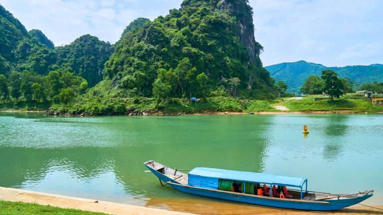 Hue to DMZ & Phong Nha Tour Full Day