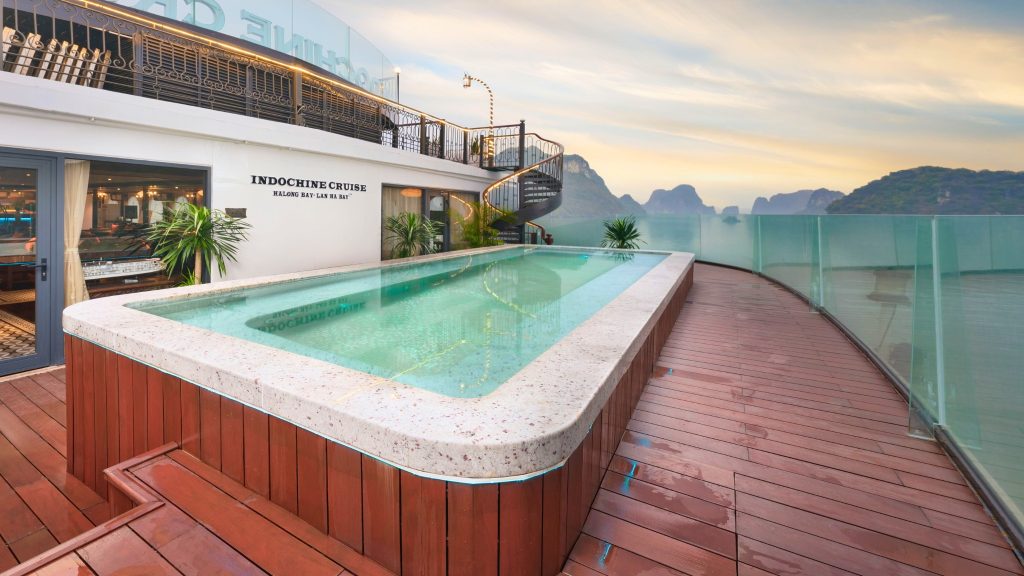 Indochine Cruise pool and open deck overlooking Lan Ha Bay - Cat Ba Island