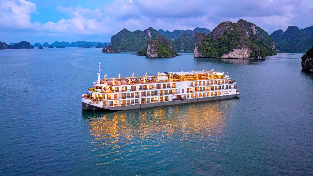 Indochine Cruise cruise in Lan Ha Bay