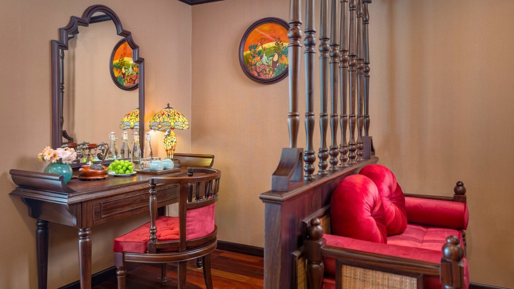 Indochine Grand Cruise Executive Suite cabin