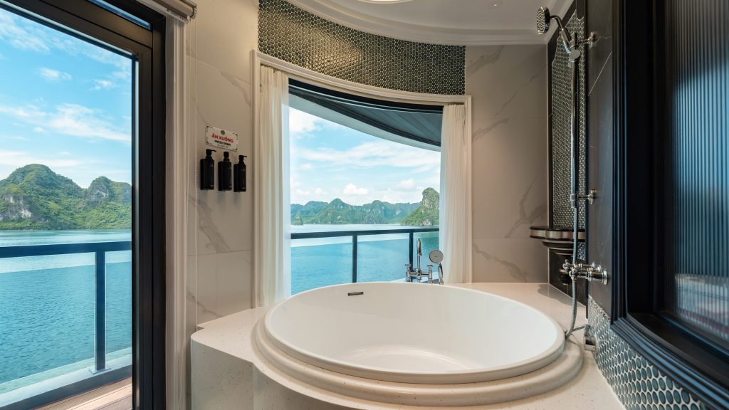 La Casta Star Cruise President Fore Deck cabin