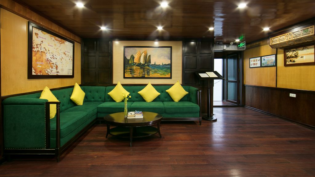 La Regina Royal Cruise lounge and bar area on board