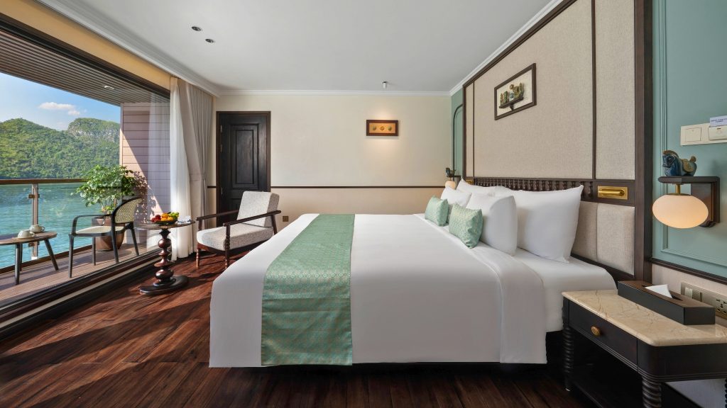 Lyra Grandeur Cruise Sky Suite cabin