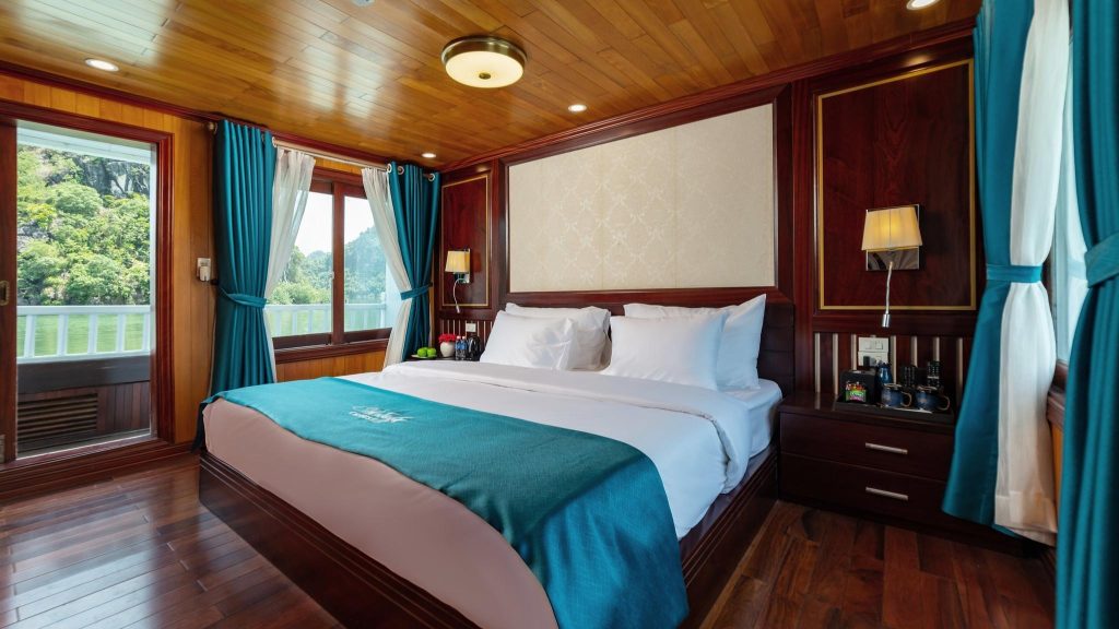 Melody Private Cruise Deluxe Cabin cabin