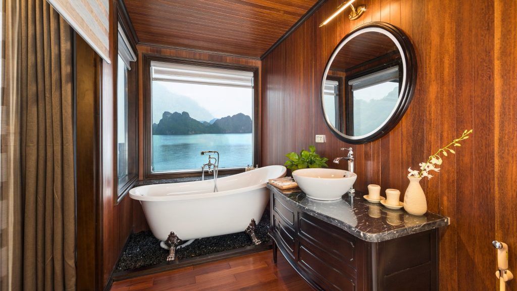 Mila Grand Cruise bathroom with bathtub on Mila Grand Cruise