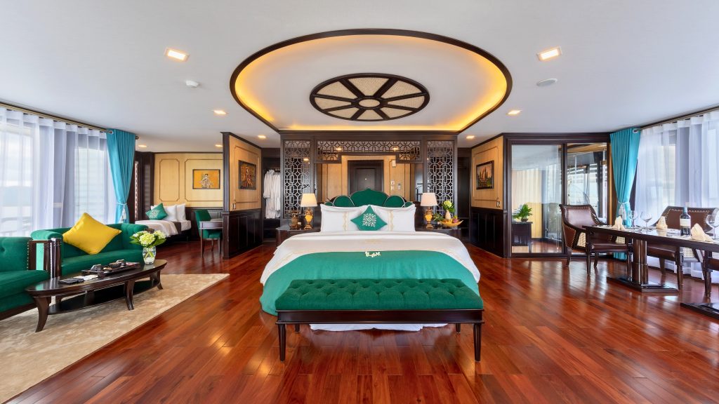 Mila Grand Cruise President Suite cabin