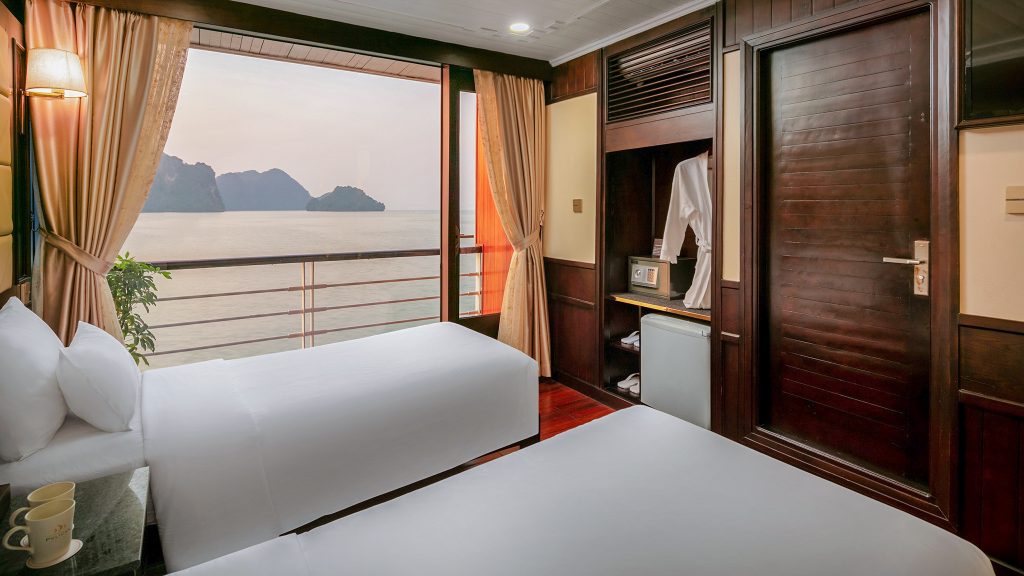MilaLux Cruise Family Junior Connecting cabin