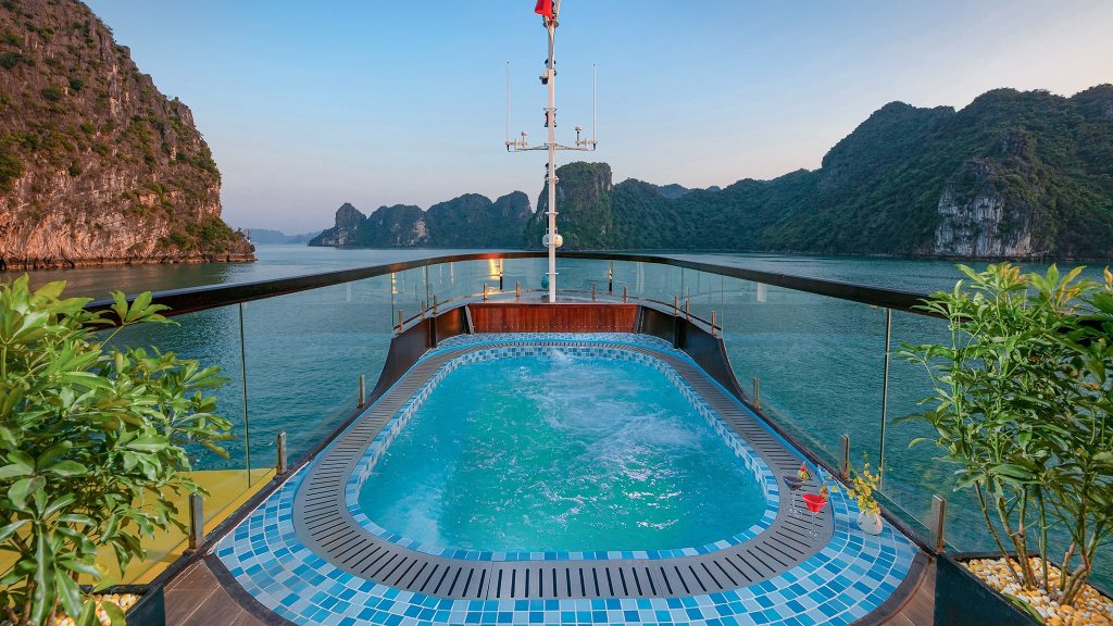 Nostalgia Cruise pool and open deck overlooking Lan Ha Bay - Cat Ba Island