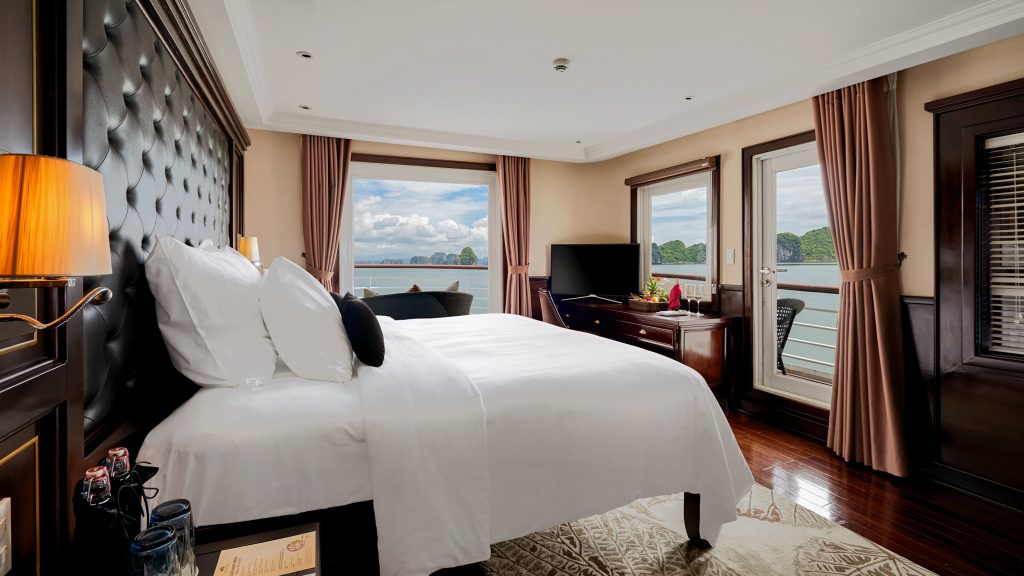 Paradise Elegance Cruise Captain's View Terrace Suite cabin