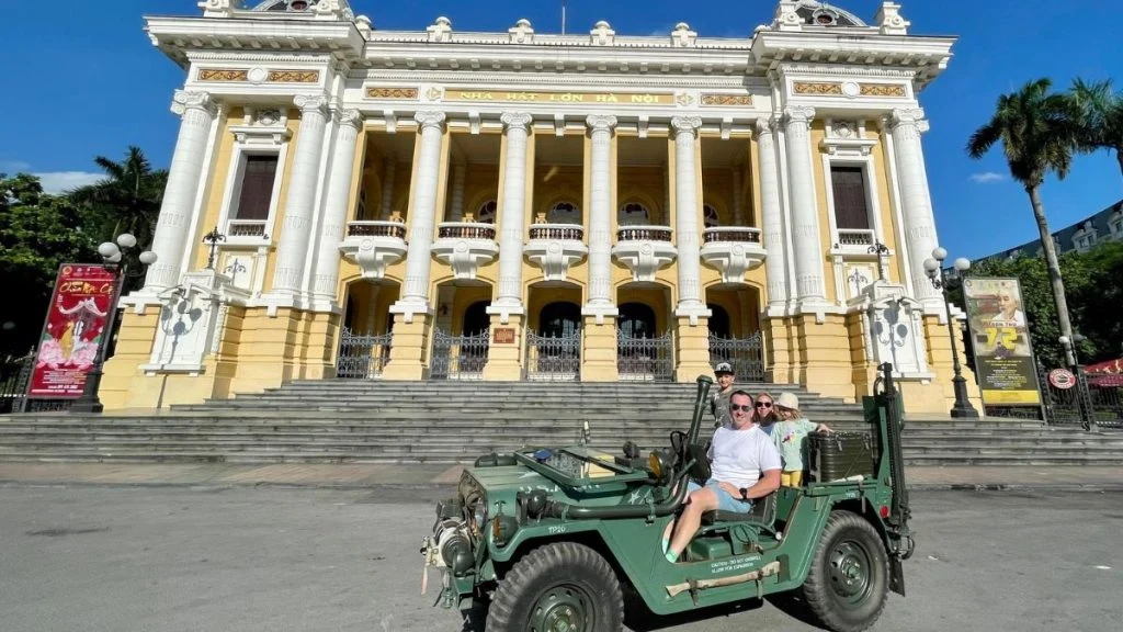 Hanoi Jeep Tour Half-Day – Old Quarter & Hoan Kiem