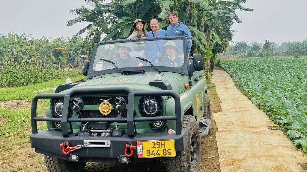 Hanoi Jeep Tour Half-Day – Old Quarter & Bat Trang