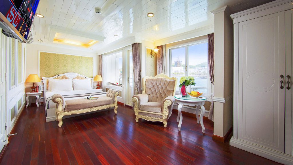 Signature Cruise Senior Suite cabin