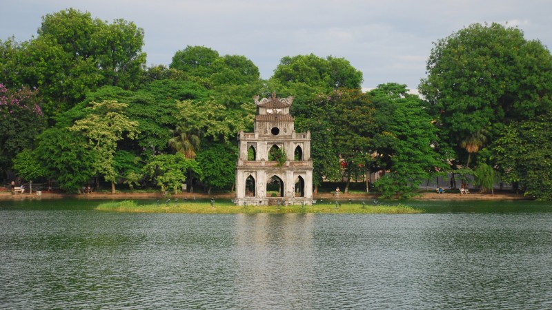 Stroll Around Hoan Kiem Lake With Its Peaceful Atmosphere