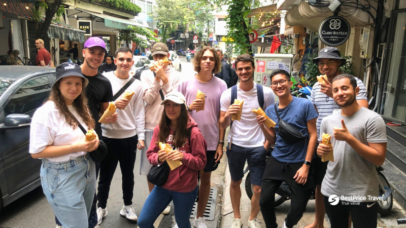 Taste Vietnamese Sandwich With Friends in Hanoi Real Taste and Walking Tour
