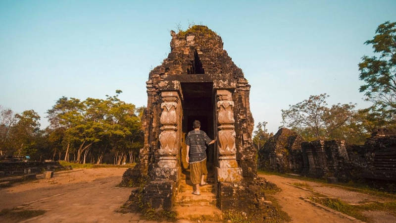 Travel To The Historical Site My Son Sanctuary